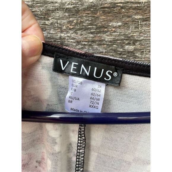 Venus size 3X scoop neck 3/4 length sleeves great details. - Picture 5 of 6